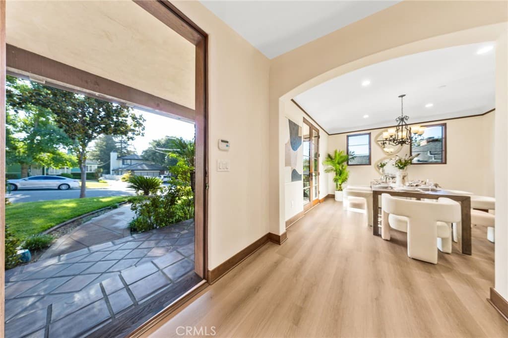 Home at 407 N Magnolia, Monrovia — photo 7 of 12