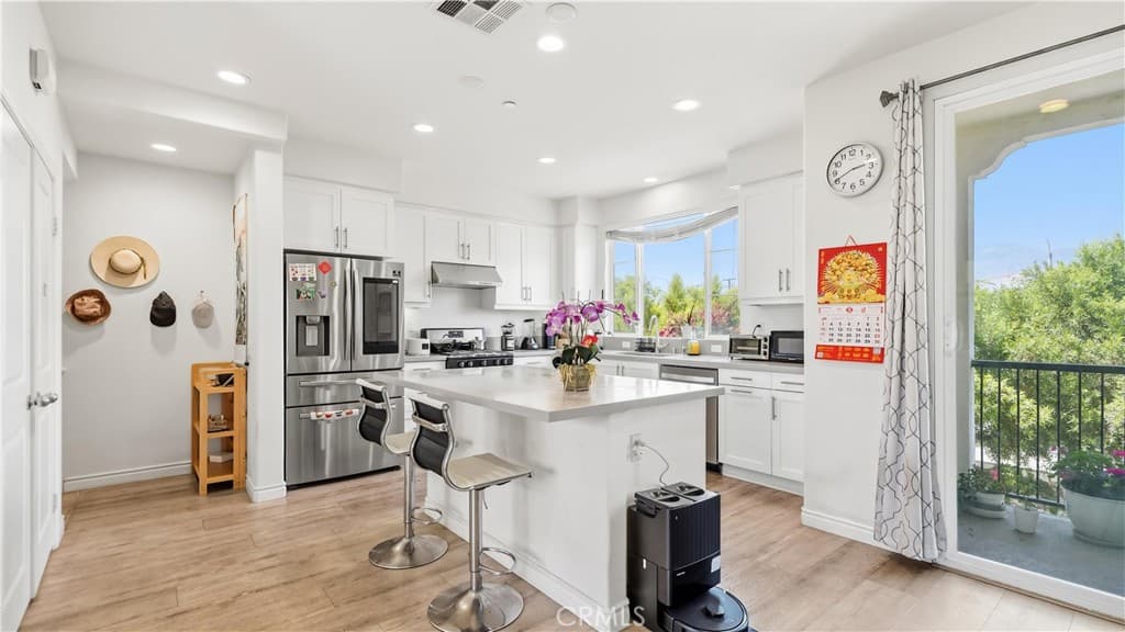 Condo at 3383 Lynd, Arcadia — photo 6 of 12