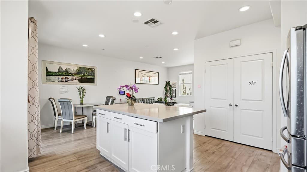 Condo at 3383 Lynd, Arcadia — photo 10 of 12