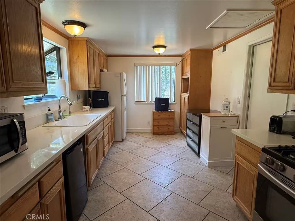 Home at 20744 Earlgate, Diamond Bar — photo 3 of 12