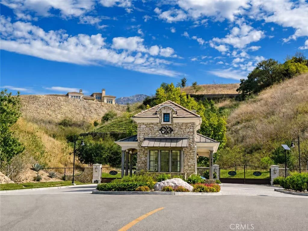 Home at 1618 Brasada Lane, San Dimas — photo 4 of 5