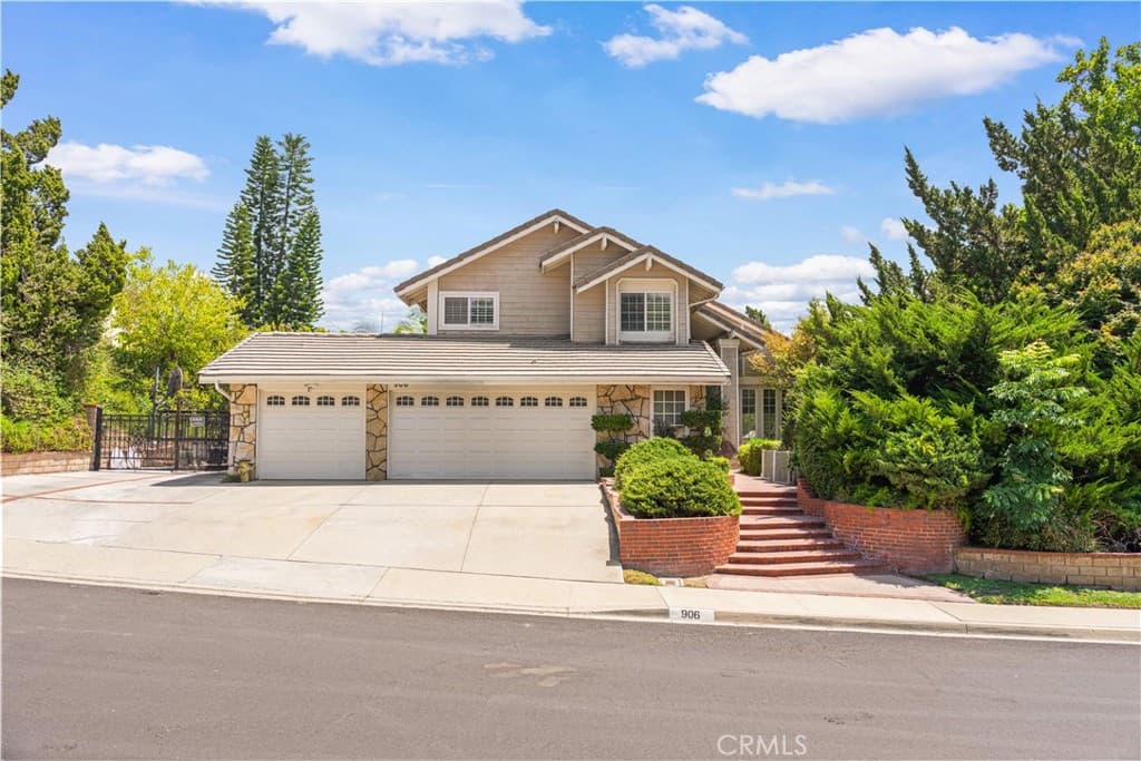 Home at 905 N Bridle Path Lane, Walnut — photo 1 of 12