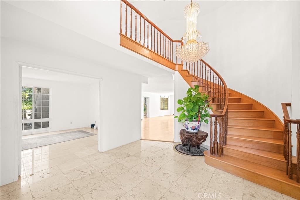 Home at 905 N Bridle Path Lane, Walnut — photo 6 of 12