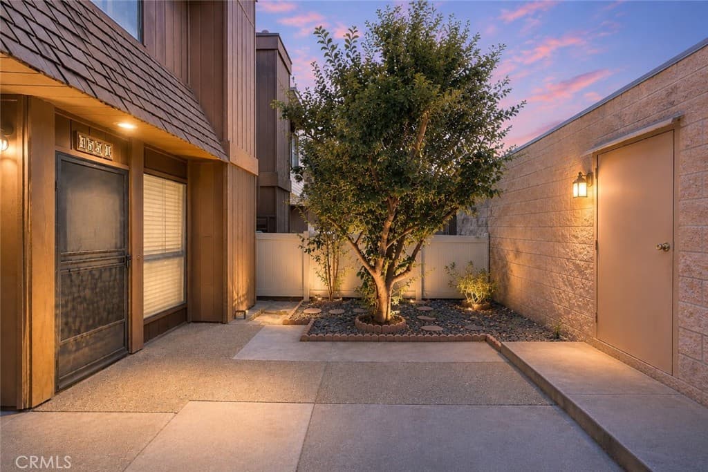Condo at 455 W Duarte Road 1, Arcadia — photo 3 of 12