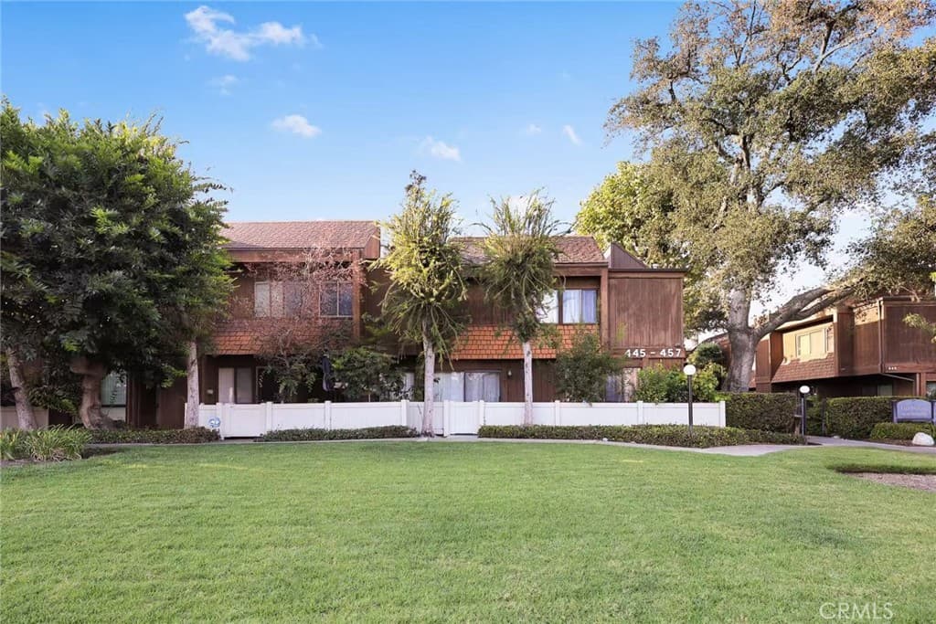 Condo at 455 W Duarte Road 1, Arcadia — photo 10 of 12