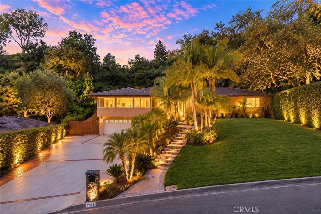 Home at 2047 Carolwood Drive, Arcadia — photo 2 of 12