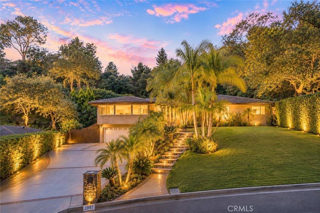 Home at 2047 Carolwood Drive, Arcadia — photo 3 of 12