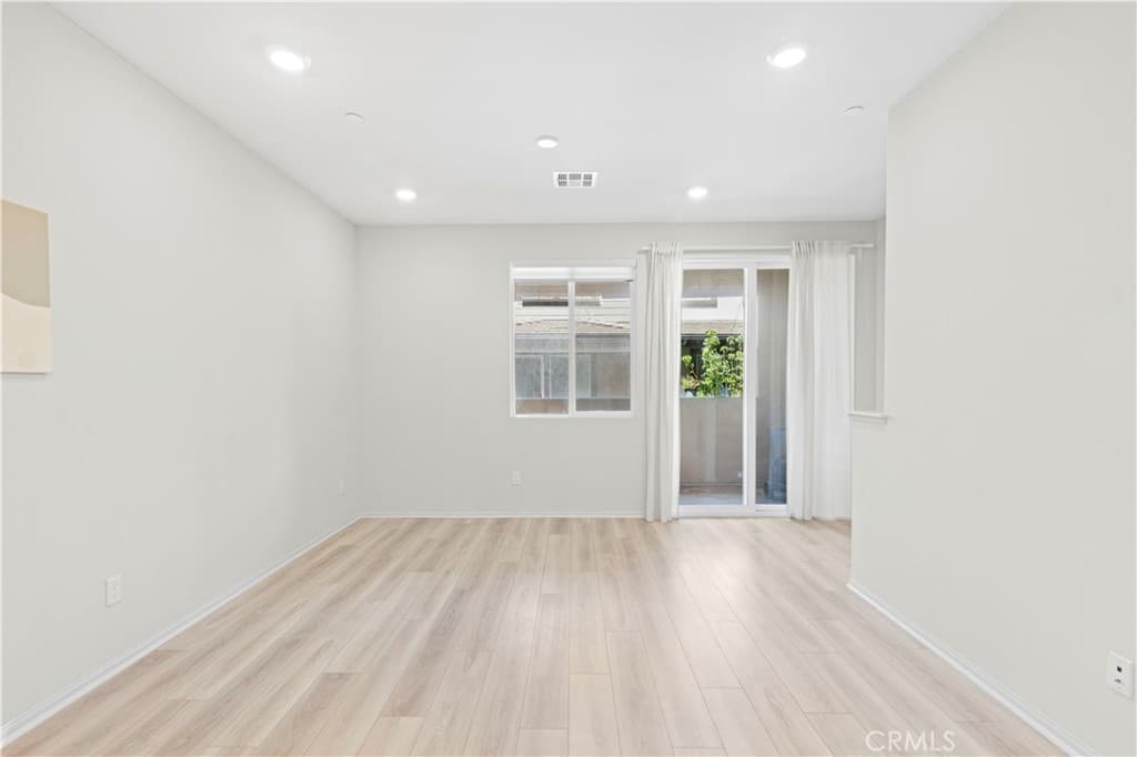 Condo at 1371 Nimbus Court, Pomona — photo 5 of 12
