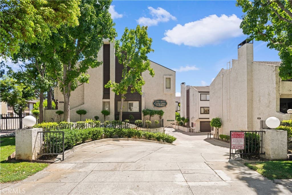 Condo at 454 West Huntington Drive D, Arcadia — photo 1 of 12
