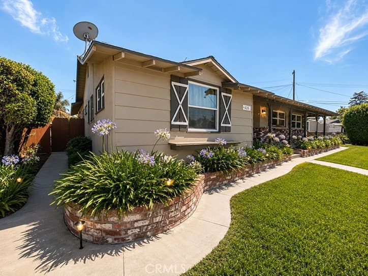 Home at 732 S Heather Lane, West Covina — photo 2 of 12