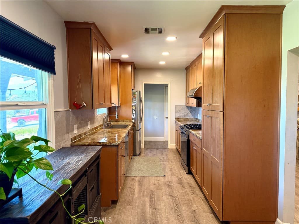 Home at 732 S Heather Lane, West Covina — photo 4 of 12