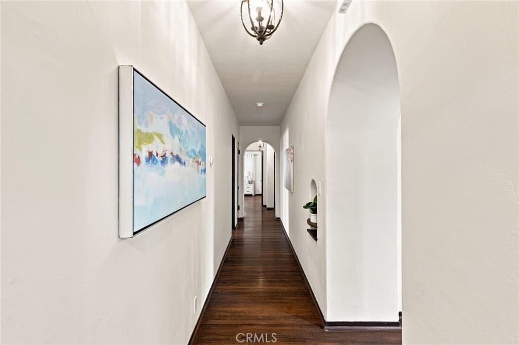Home at 438 W Duarte, Monrovia — photo 10 of 12