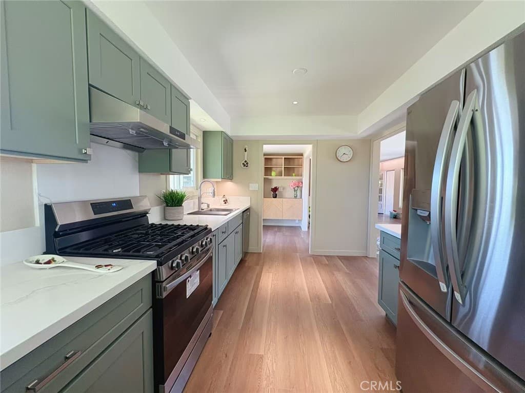 Home at 883 E Leadora, Glendora — photo 7 of 12