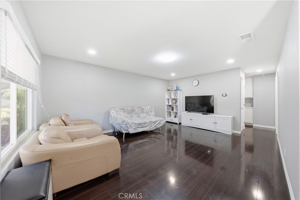 Condo at 1256 S Diamond Bar Blvd D, Diamond Bar — photo 3 of 12