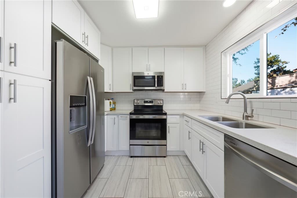 Condo at 1256 S Diamond Bar Blvd D, Diamond Bar — photo 6 of 12