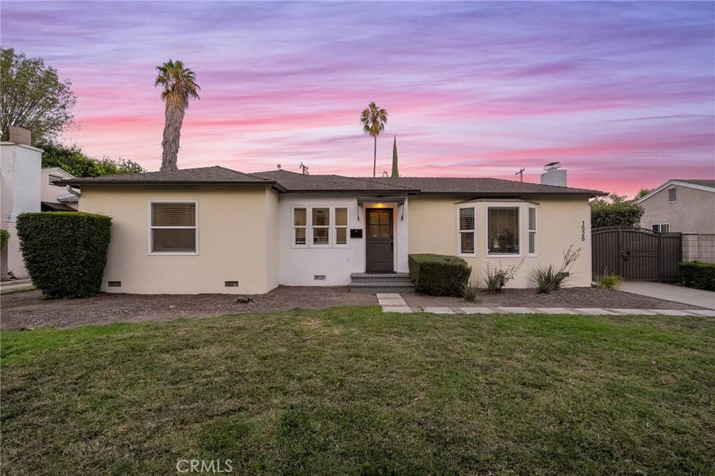 Home at 1526 N White Avenue, Pomona — photo 2 of 12