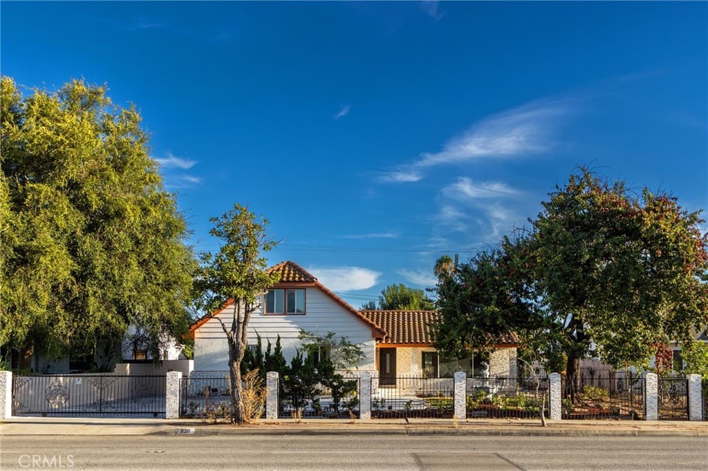 Home at 820 E Cameron Avenue, West Covina — photo 1 of 12