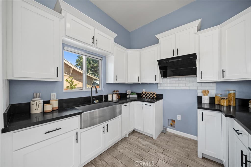 Home at 645 W Center Street, Pomona — photo 11 of 12