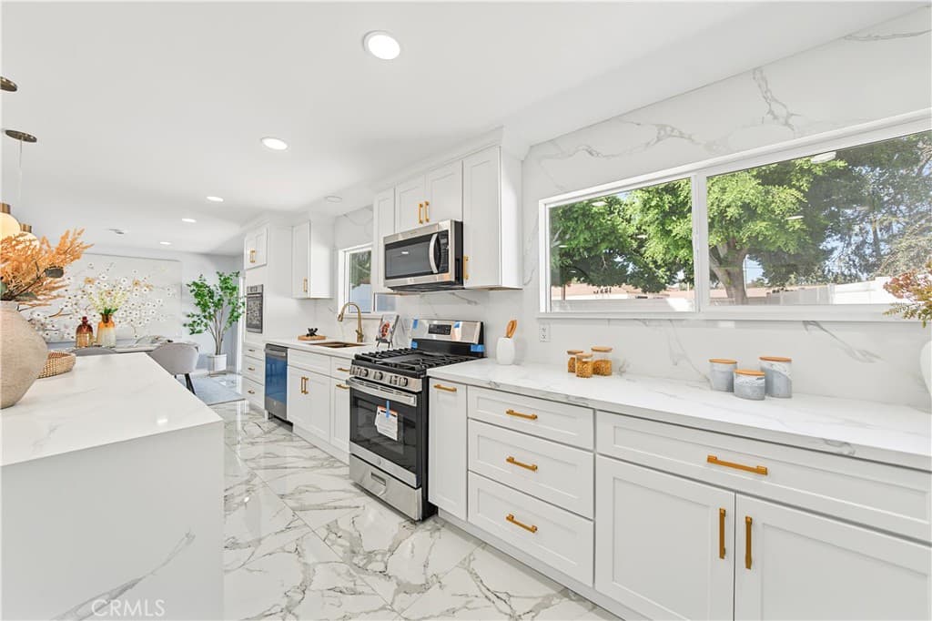 Home at 1123 Bain Avenue, Walnut — photo 11 of 12