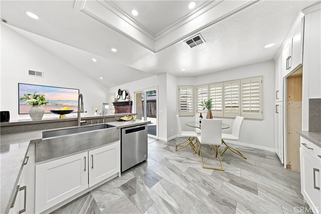Home at 357 Windemere, Walnut — photo 8 of 12