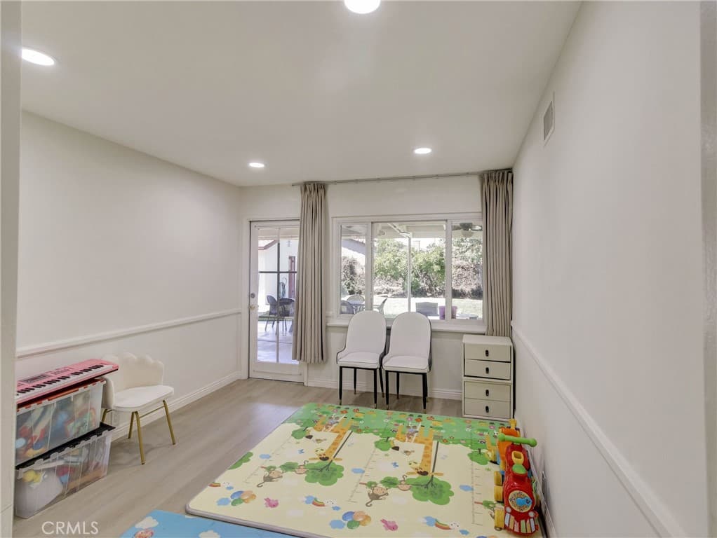 Home at 1101 S 5th, Arcadia — photo 11 of 12