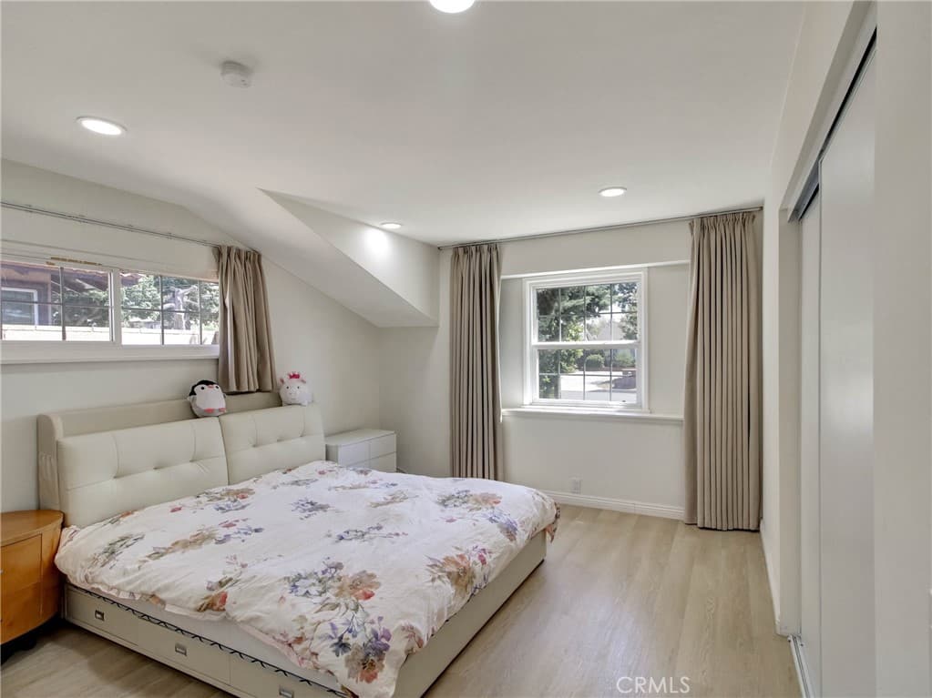 Home at 1101 S 5th, Arcadia — photo 10 of 12