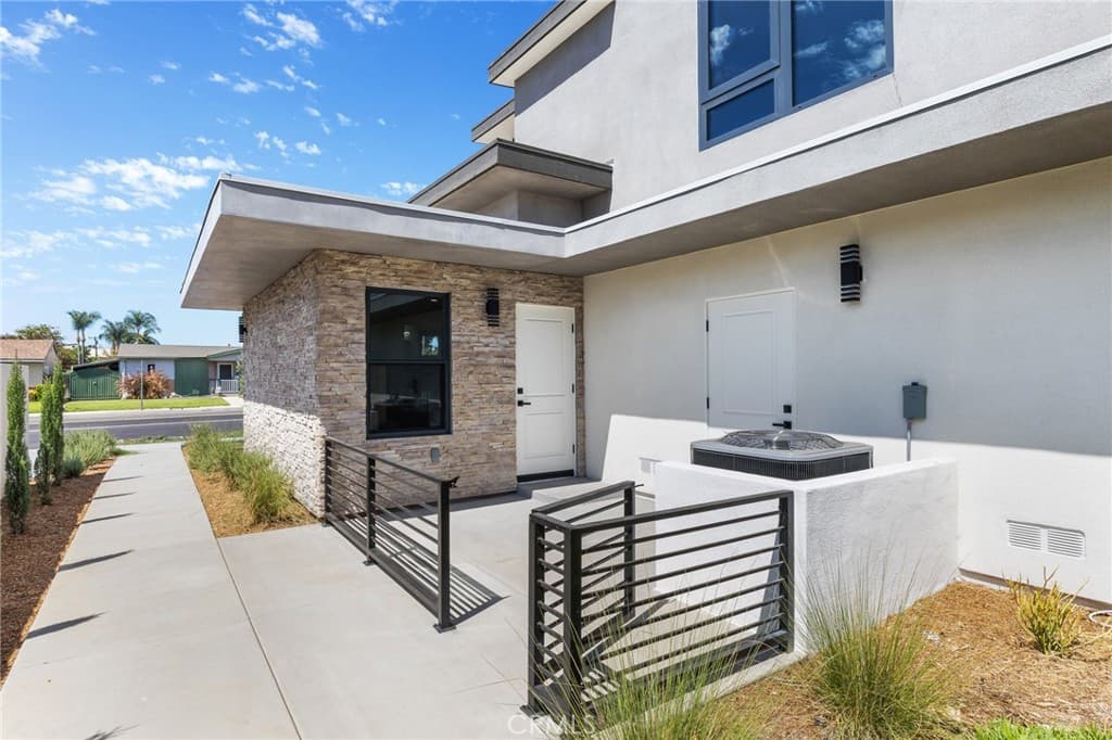 Condo at 4450 Temple City Boulevard A, Temple City — photo 5 of 12