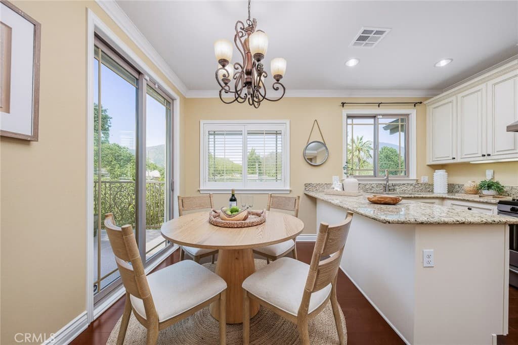 Townhouse at 31 S 2nd B, Arcadia — photo 11 of 12