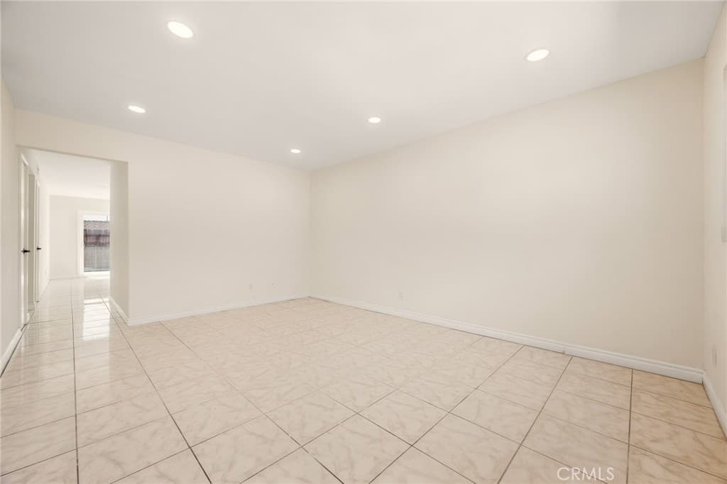 Condo at 1767 Benedict Way, Pomona — photo 4 of 12