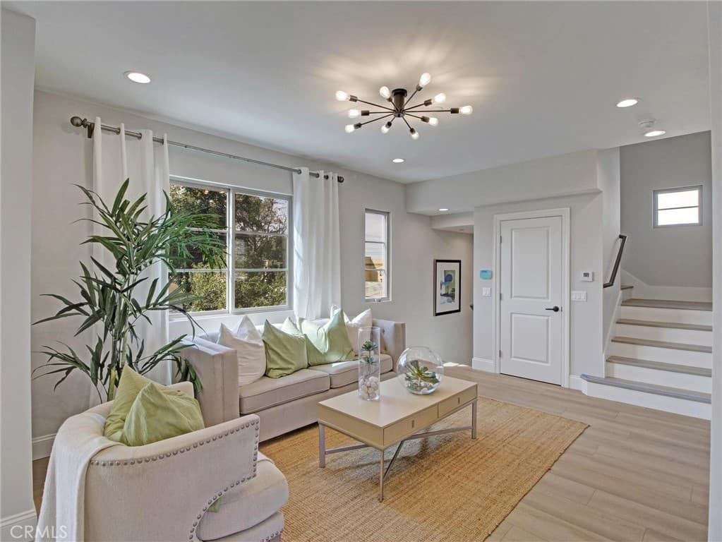 Townhouse at 4437 Stewart D, Baldwin Park — photo 10 of 12