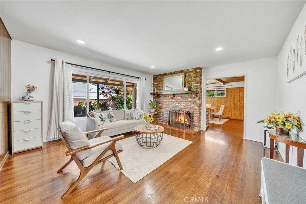 Home at 614 S Acacia, West Covina — photo 9 of 12