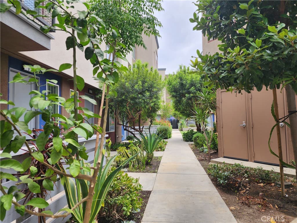 Condo at 11391 Meeker, El Monte — photo 1 of 4