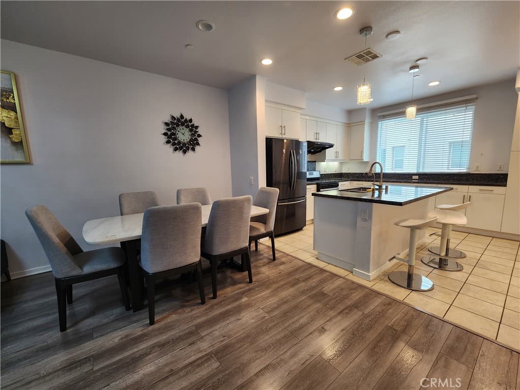 Condo at 11391 Meeker, El Monte — photo 3 of 4