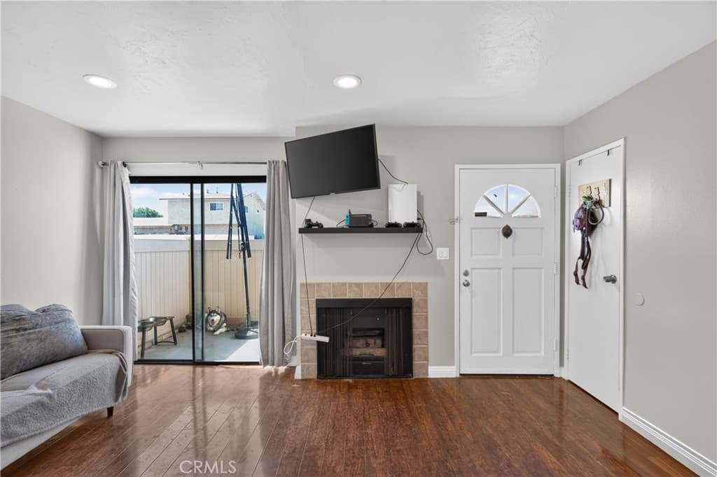 Condo at 20963 E Covina B, Covina — photo 3 of 12