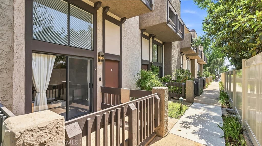 Condo at 1919 Huntington Drive B, Duarte — photo 2 of 12