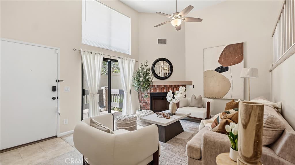 Condo at 1919 Huntington Drive B, Duarte — photo 6 of 12