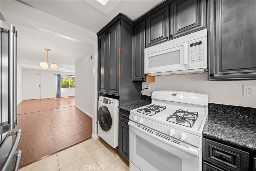 Condo at 800 Grand Avenue D1, Diamond Bar — photo 11 of 12