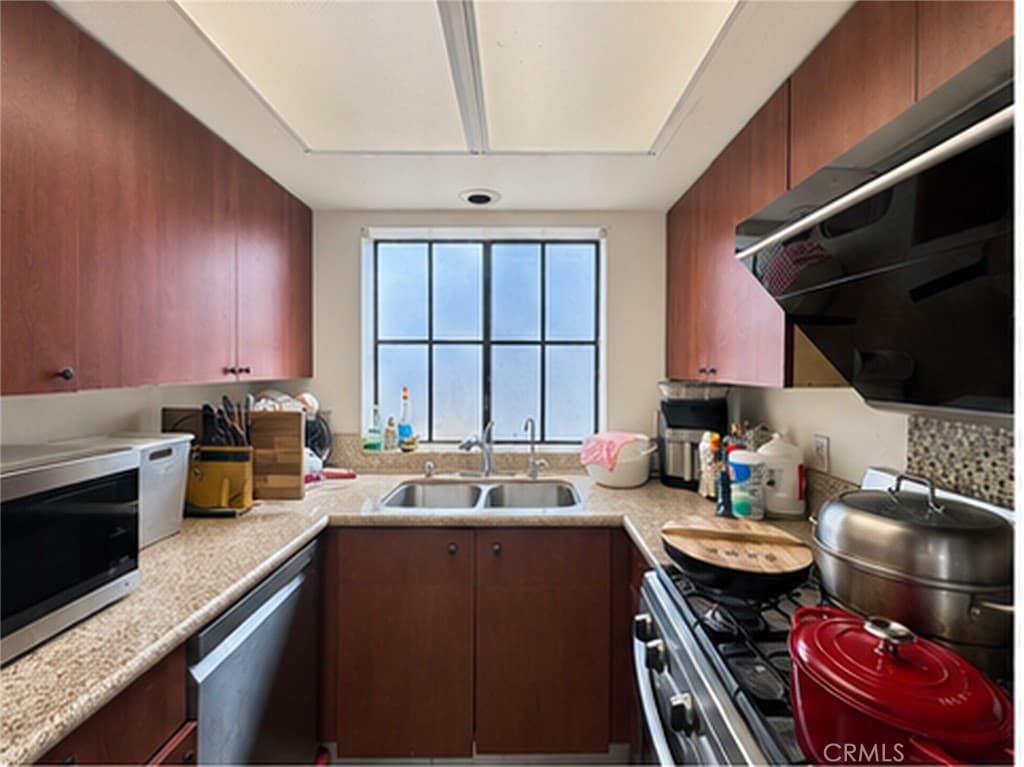 Condo at 414 S Santa Anita 7, Arcadia — photo 5 of 12