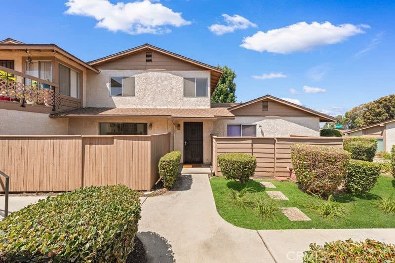 Condo at 1416 Countrywood 96, Hacienda Heights — photo 1 of 12