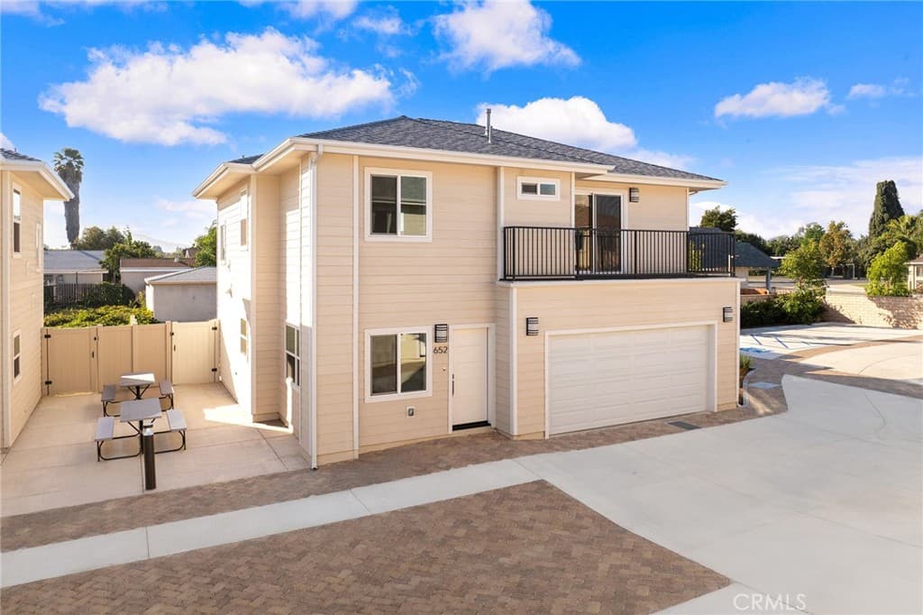 Home at 638 W Grand Avenue, Pomona — photo 9 of 12