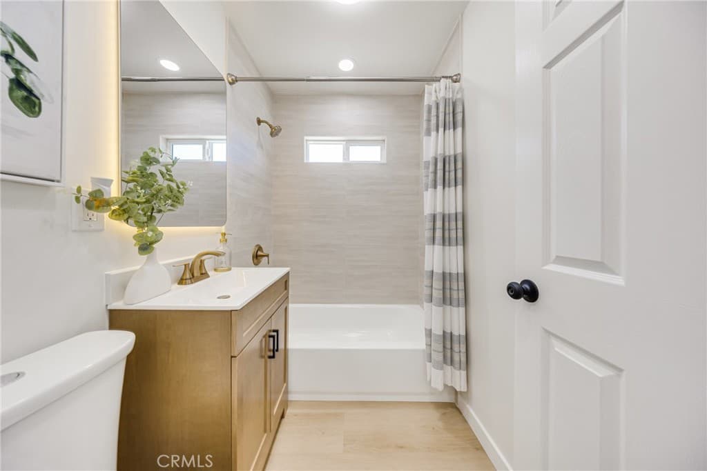 Home at 2139 Wesleygrove Avenue, Duarte — photo 9 of 12
