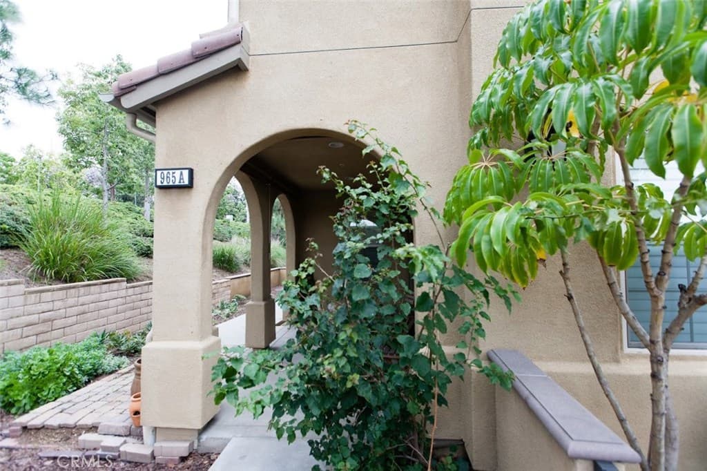 Townhouse at 965 Sweetbriar Lane A, Azusa — photo 3 of 12