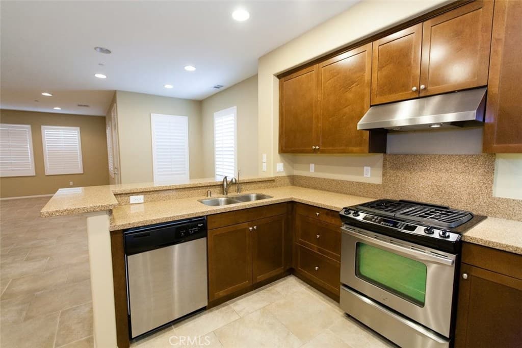 Townhouse at 965 Sweetbriar Lane A, Azusa — photo 6 of 12
