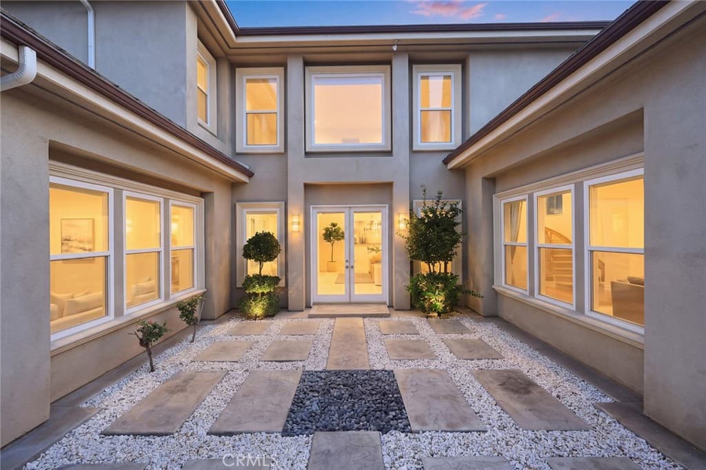 Home at 41 W Las Flores Avenue, Arcadia — photo 11 of 12