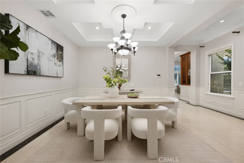 Home at 41 W Las Flores Avenue, Arcadia — photo 10 of 12