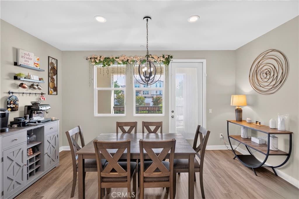 Townhouse at 601 W Foothill Boulevard 71, Glendora — photo 4 of 7