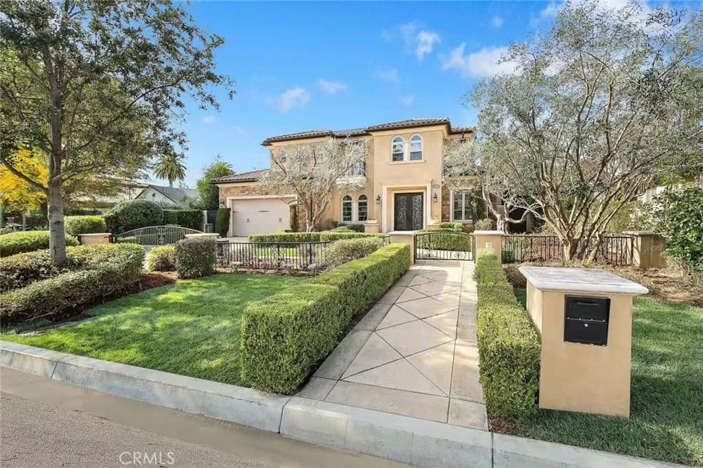Home at 2119 S 5th Avenue, Arcadia — photo 1 of 3
