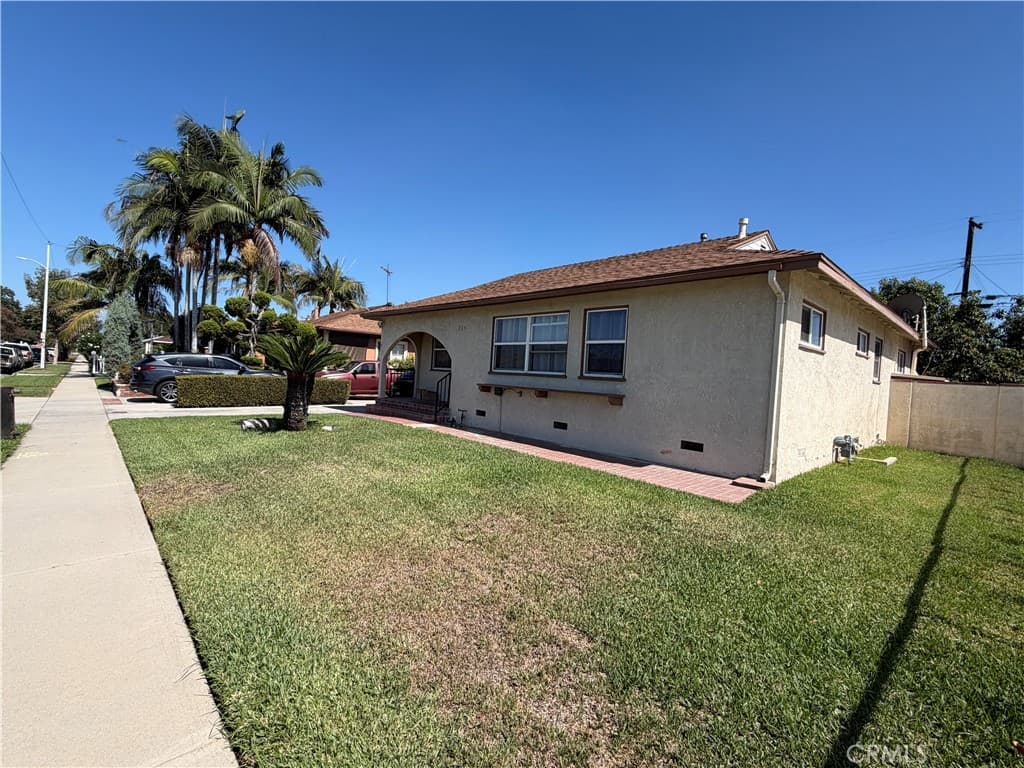Home at 824 Meeker Avenue, La Puente — photo 2 of 12