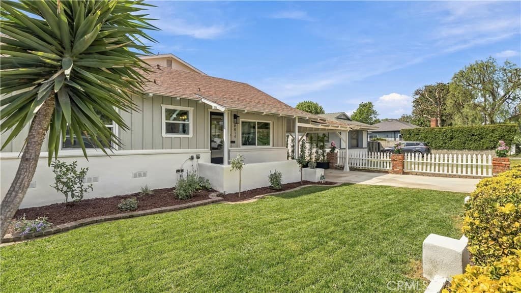 Home at 8814 Longden, Temple City — photo 3 of 12