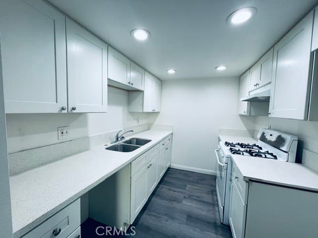 Multi-Family at 320 E Pearl, Pomona — photo 12 of 12
